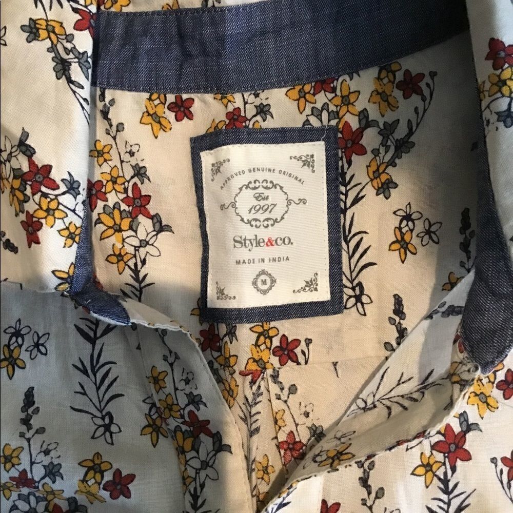 STYLE & CO BUTTON DOWN SHIRT SIZE MEDIUM - Picture 5 of 5